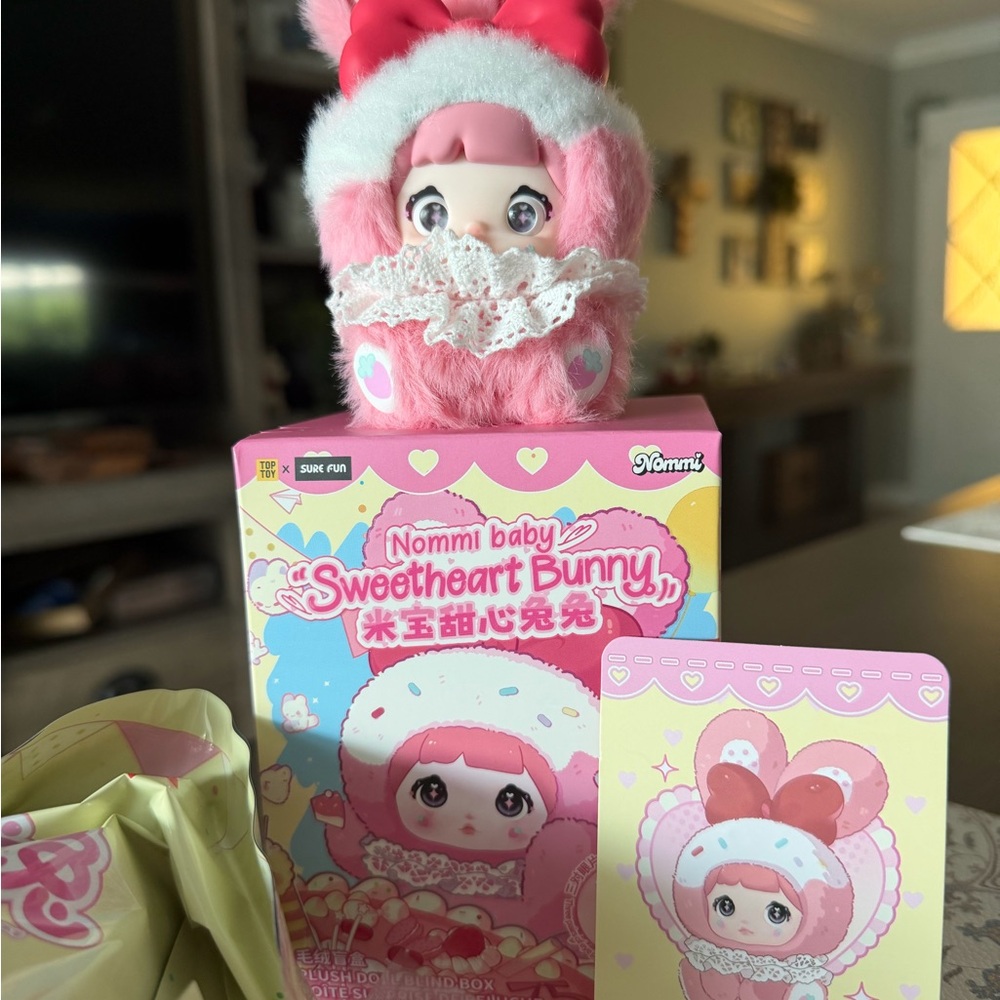 Nommi Baby Sweetheart Bunny Strawberry Cream- Pink - Picture 4 of 4